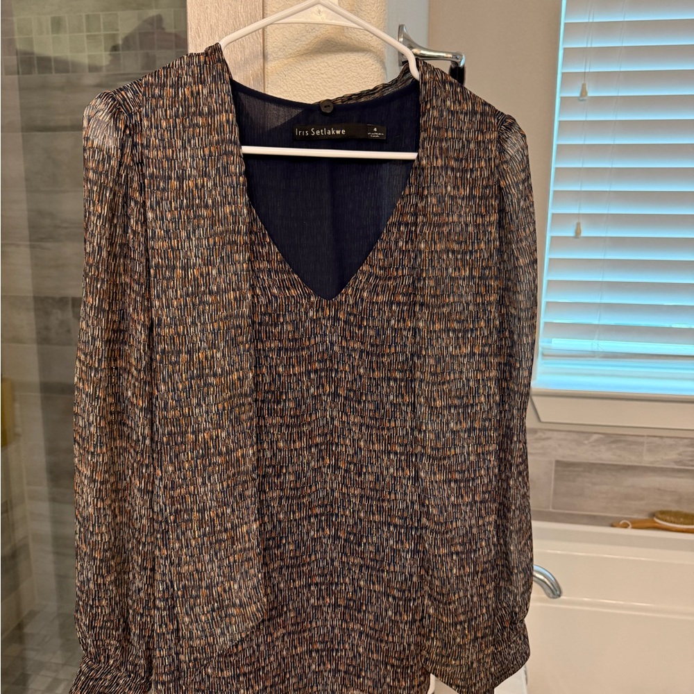Iris Setlakwe Navy and Tan V-Neck Blouse